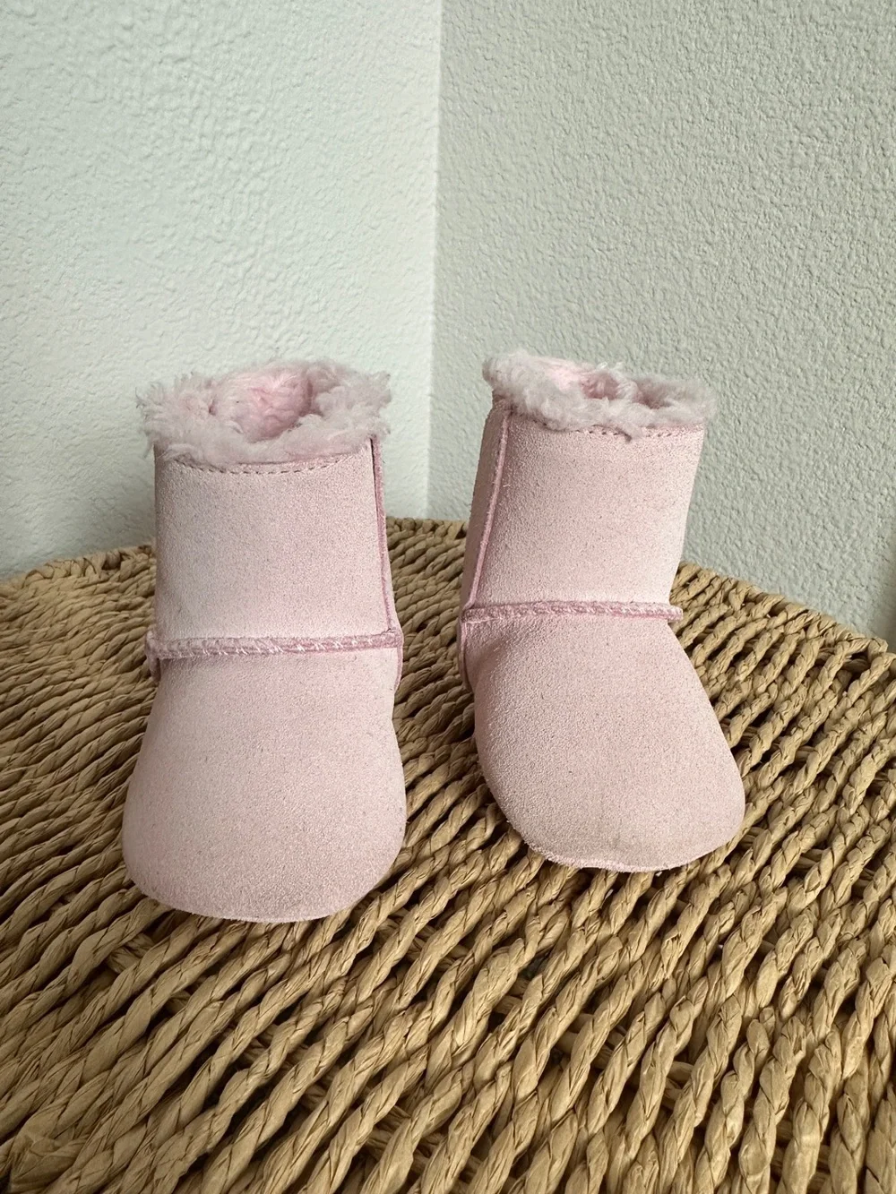 UGG pre owned